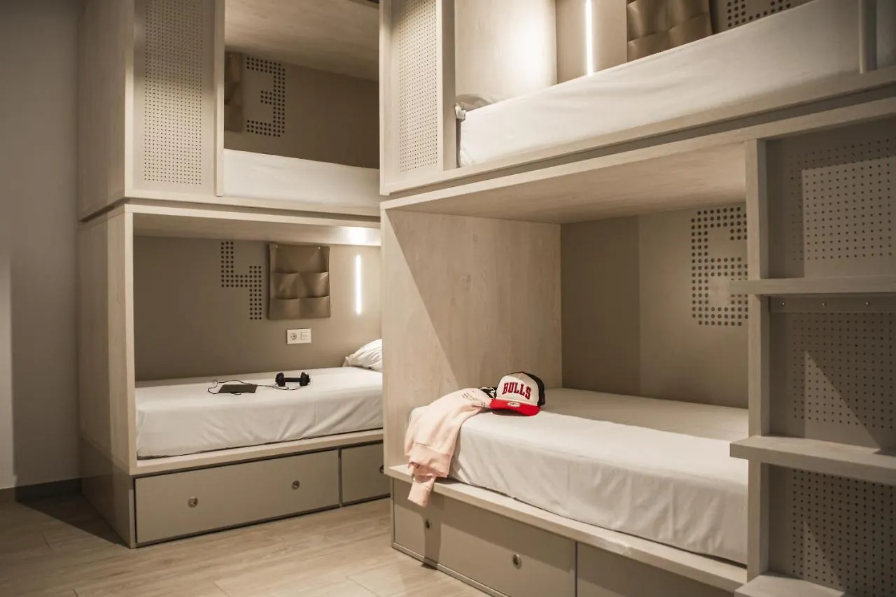 Room00 Salvador Hostel Σεβίλλη