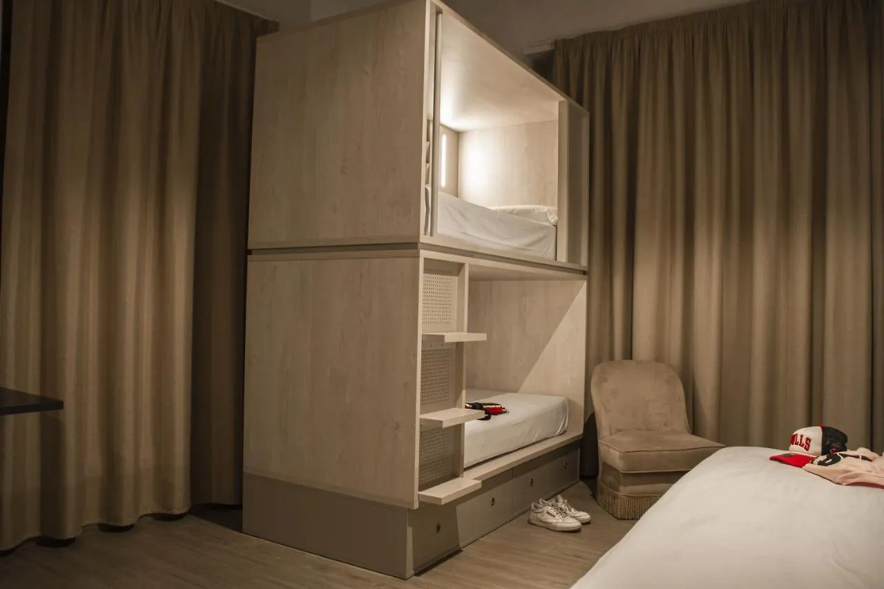 Room00 Salvador Hostel Sevilla İspanya