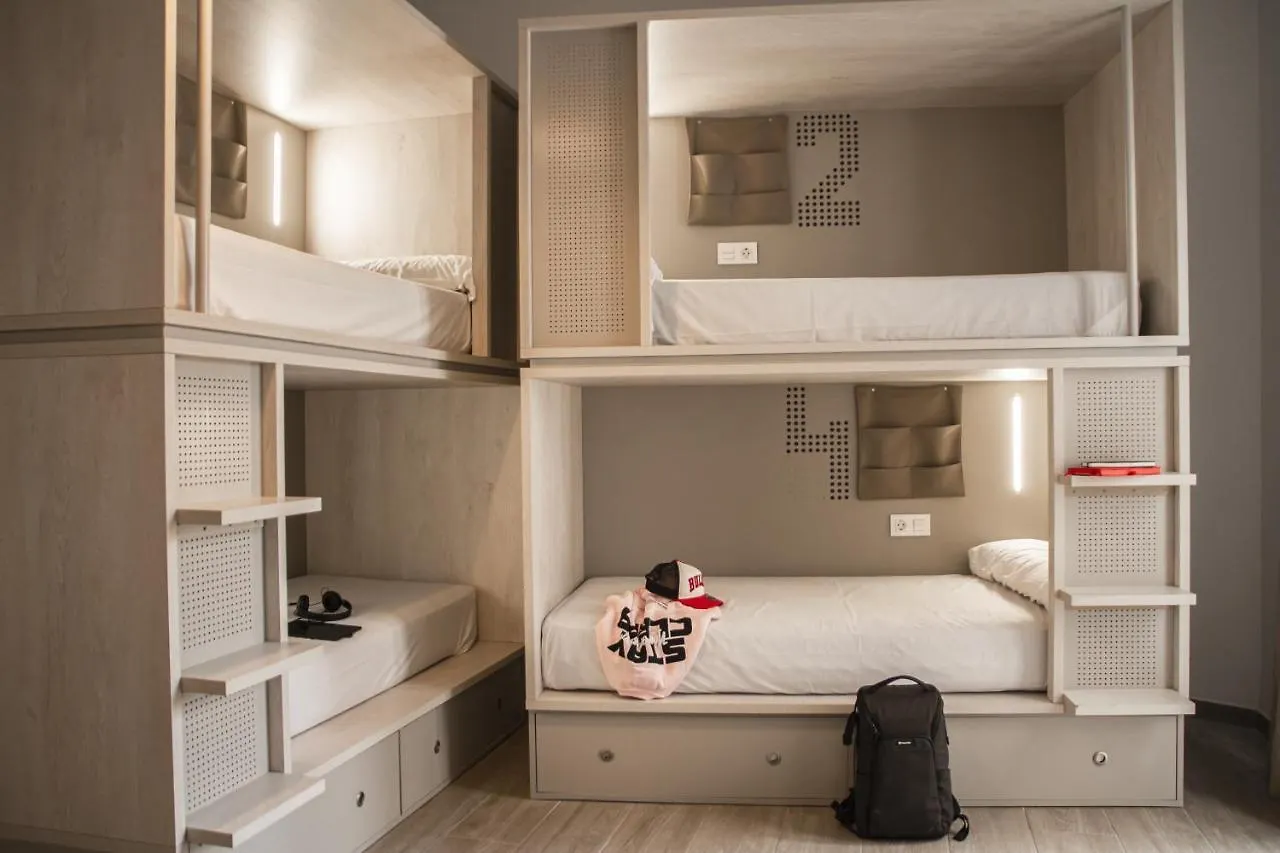 Room00 Salvador Hostel Σεβίλλη