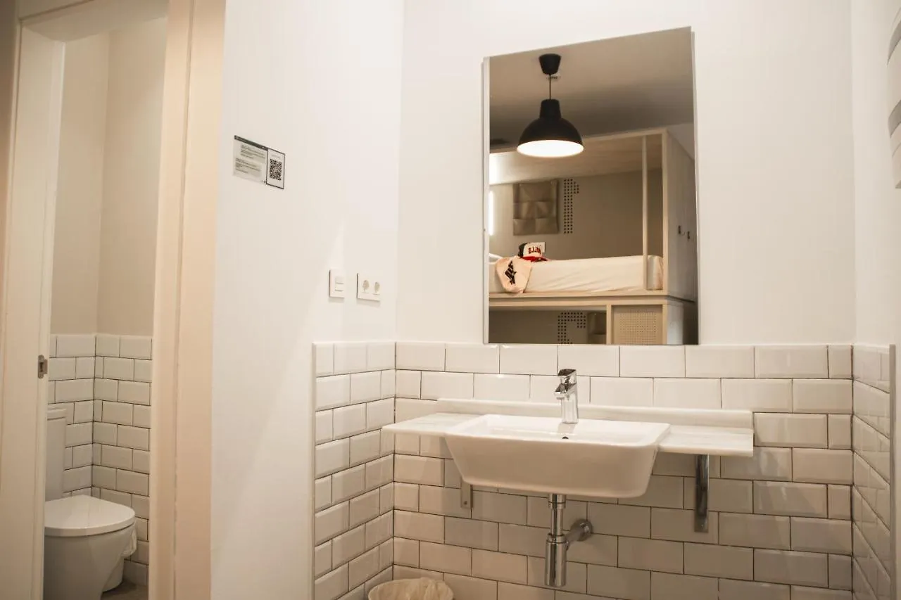 Room00 Salvador Hostel Σεβίλλη